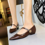 BIGTREE 3683-5K92 Vintage Elegant Fashion Women's Shoes Shallow-Mouth Pointed Wedge One-Strap Single Shoe Round Metal Decoration