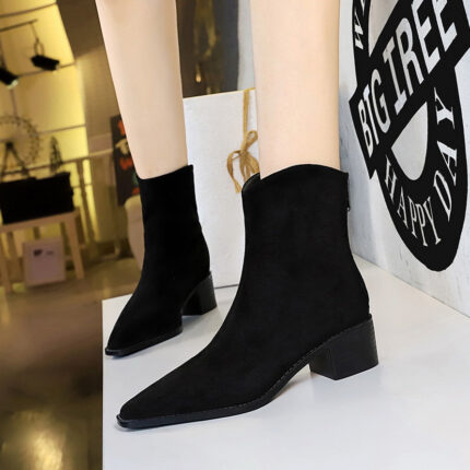 BIGTREE 578-3 European and American style fashion simple winter versatile thick heel middle heel pointed suede fashion short boots short women's boots