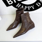 BIGTREE 6383-1 Retro women's boots are comfortable and low-heeled, with heel inner height increased, zipper, pedicure and thin, European and American versatile short boots - Image 4