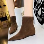 BIGTREE 6383-2 Korean version fashionable and simple low-heeled women's boots low-heeled wedge inner height increase pointed pedicure and thin suede short boots - Image 2